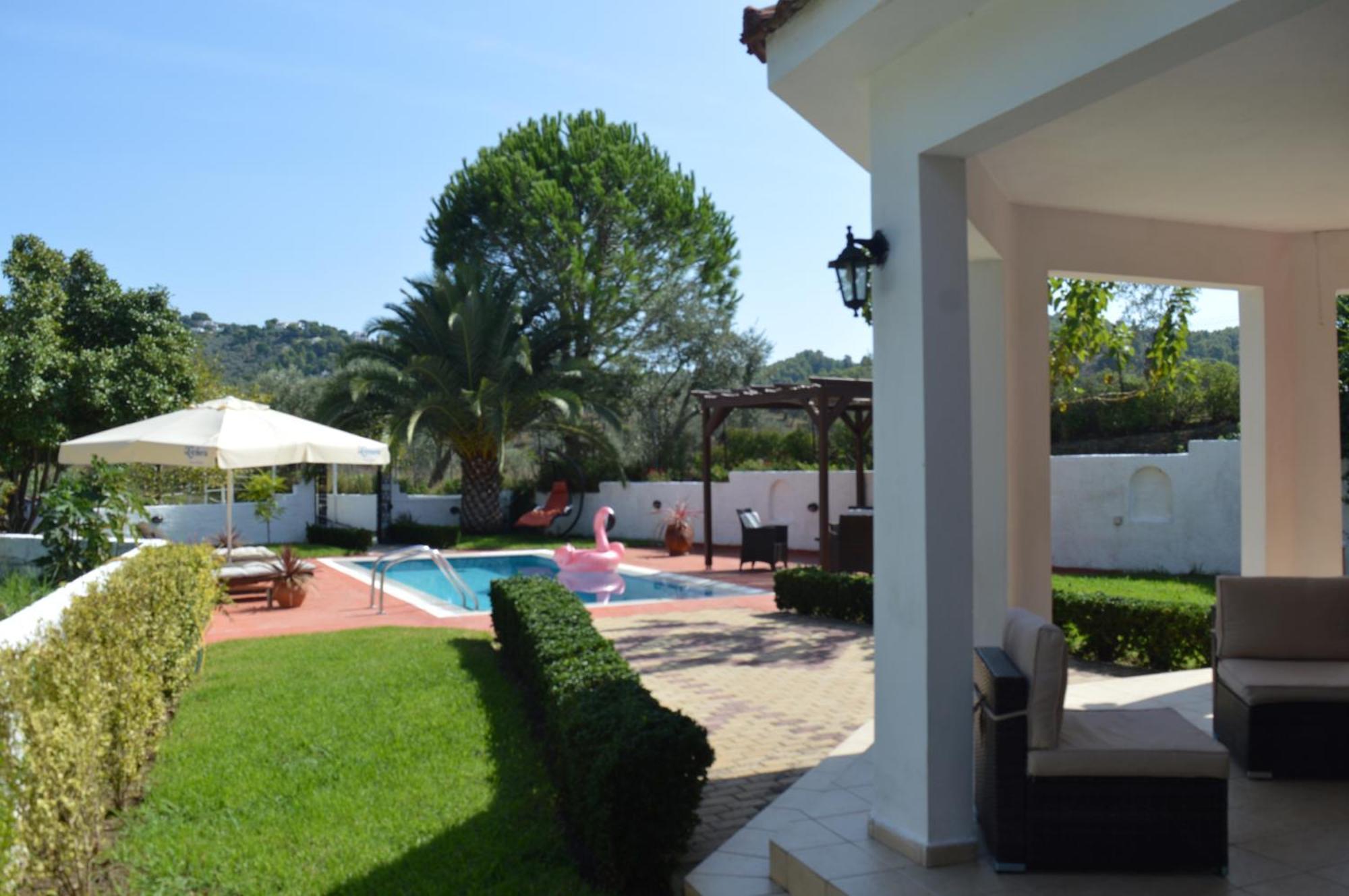 Villa Platanias Agia Paraskevi  Extérieur photo